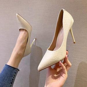 Lady pointed Pumps high heels kairova
