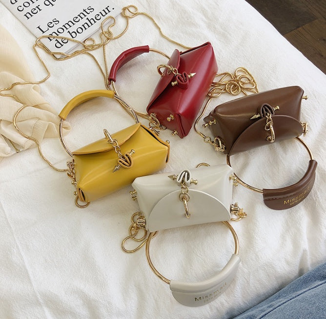 Crossbody chain coin purse kaivaro